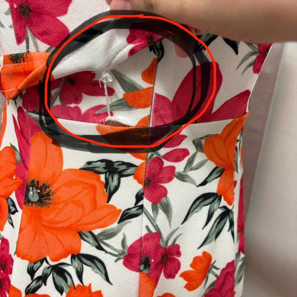 Calvin Klein Floral Print Hibiscus Belted
A Line Sleeveless Midi Dress Size 2 - Picture 6 of 11